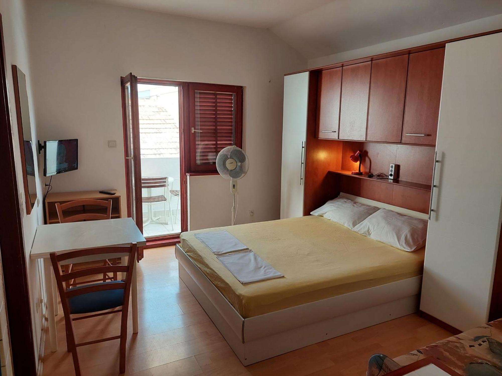 Apartments Misolic Vodice Ngoại thất bức ảnh